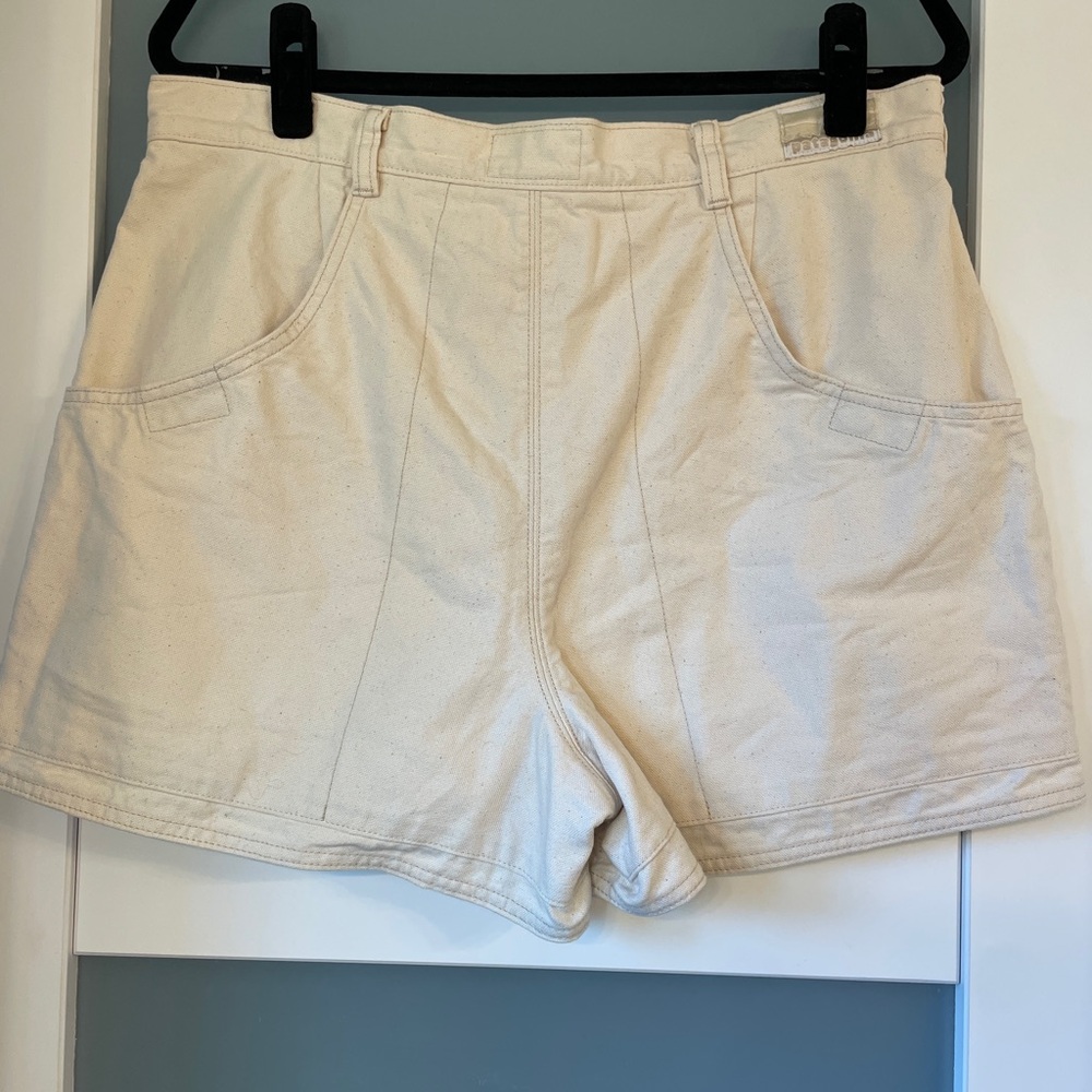 Patagonia Ivory Organic Cotton Stand Up Shorts - Picture 2 of 8
